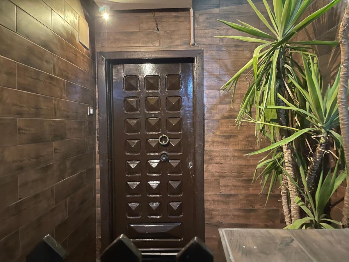 Fancy Apartment Close To Airport Fully Furnished Cairo Exterior photo